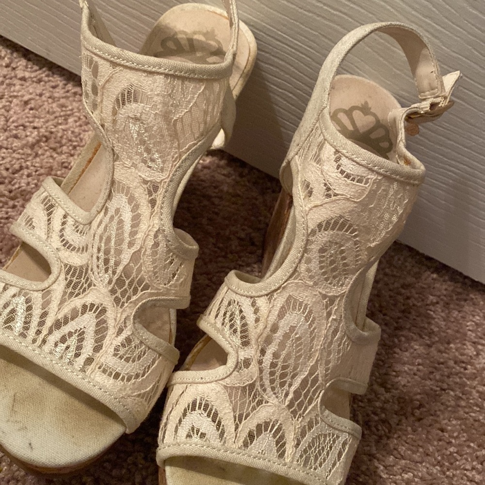 Wedge Heels - Picture 2 of 2